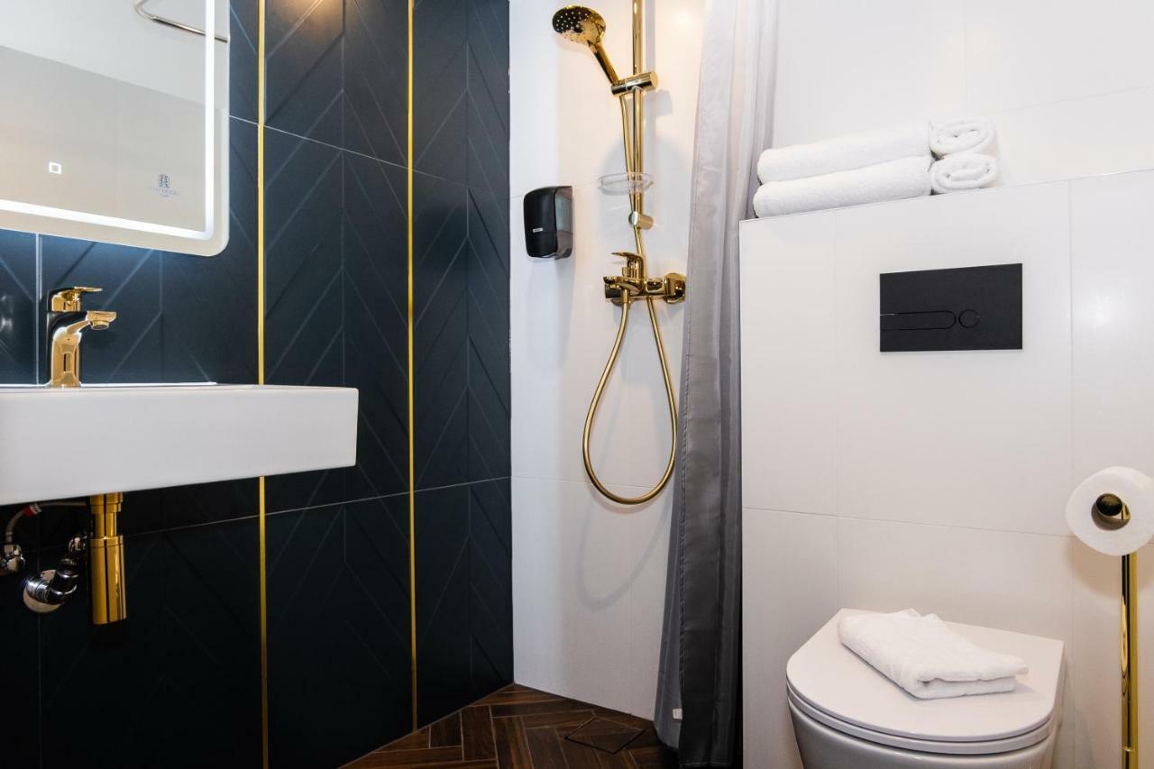 Thomas' Home - Trendy, Central & Balcony Tallinn Luaran gambar