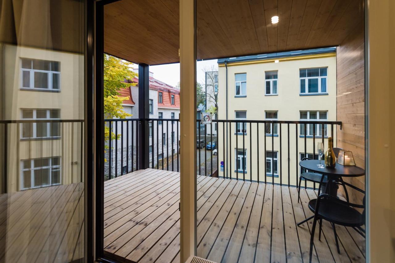 Thomas' Home - Trendy, Central & Balcony Tallinn Luaran gambar
