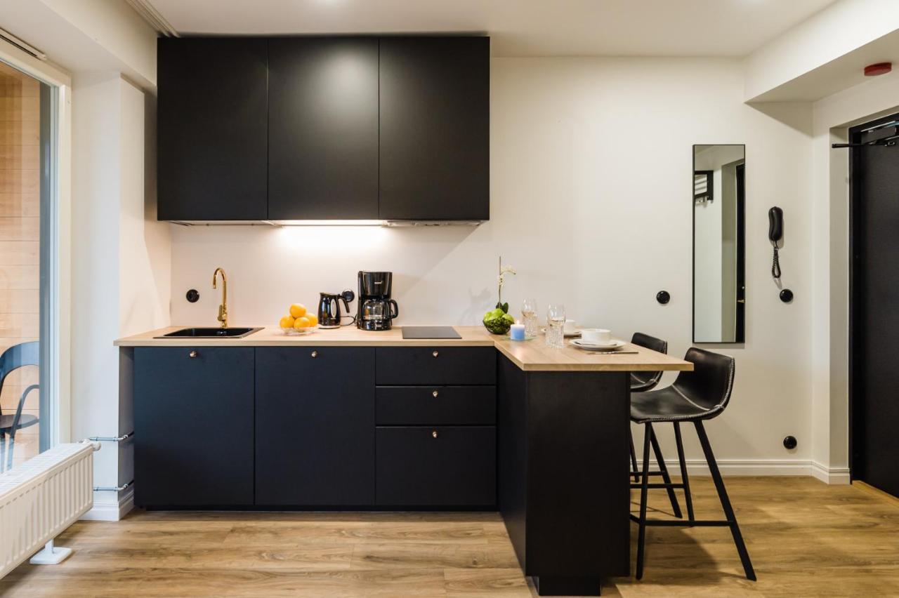 Thomas' Home - Trendy, Central & Balcony Tallinn Luaran gambar