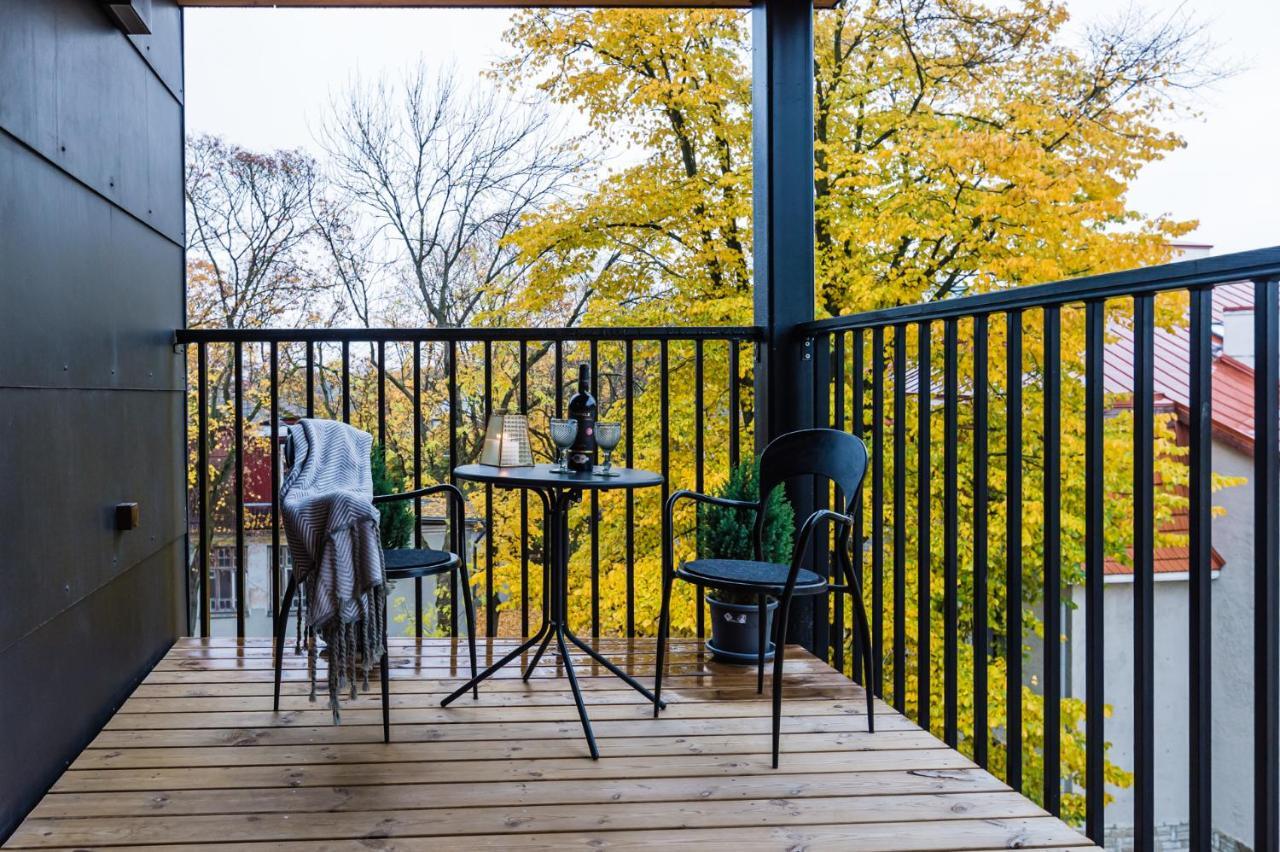 Thomas' Home - Trendy, Central & Balcony Tallinn Luaran gambar